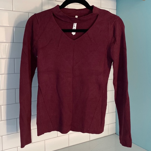 Burgundy collared sweater - Picture 1 of 4